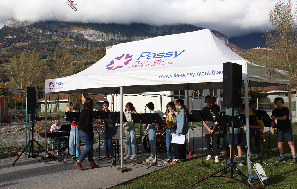 Pose de la première pierre école municipale de musique et de danse de passy